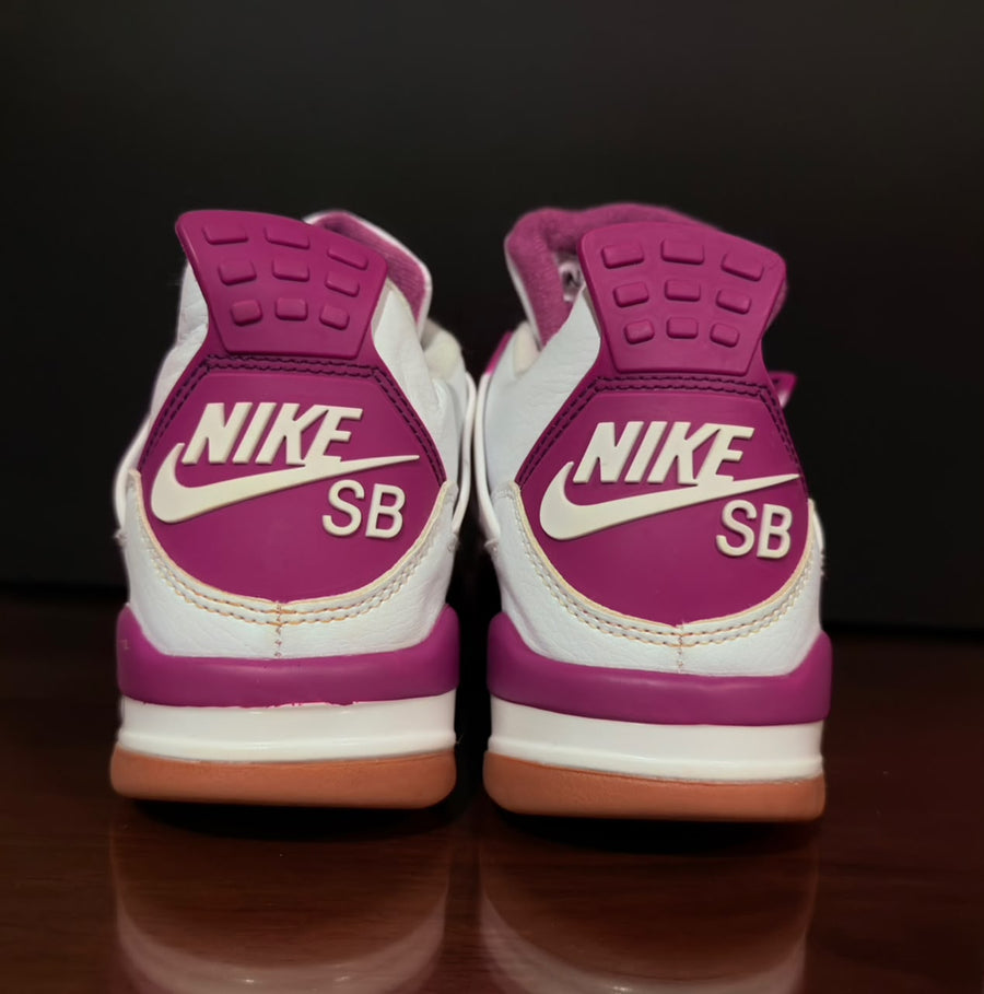 Air Jordan 4 Retro