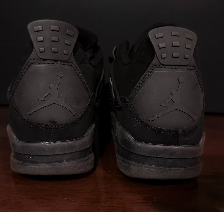 Jordan 4 Retro