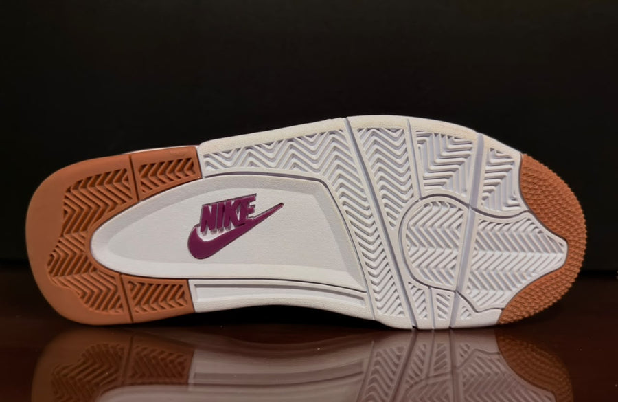 Air Jordan 4 Retro
