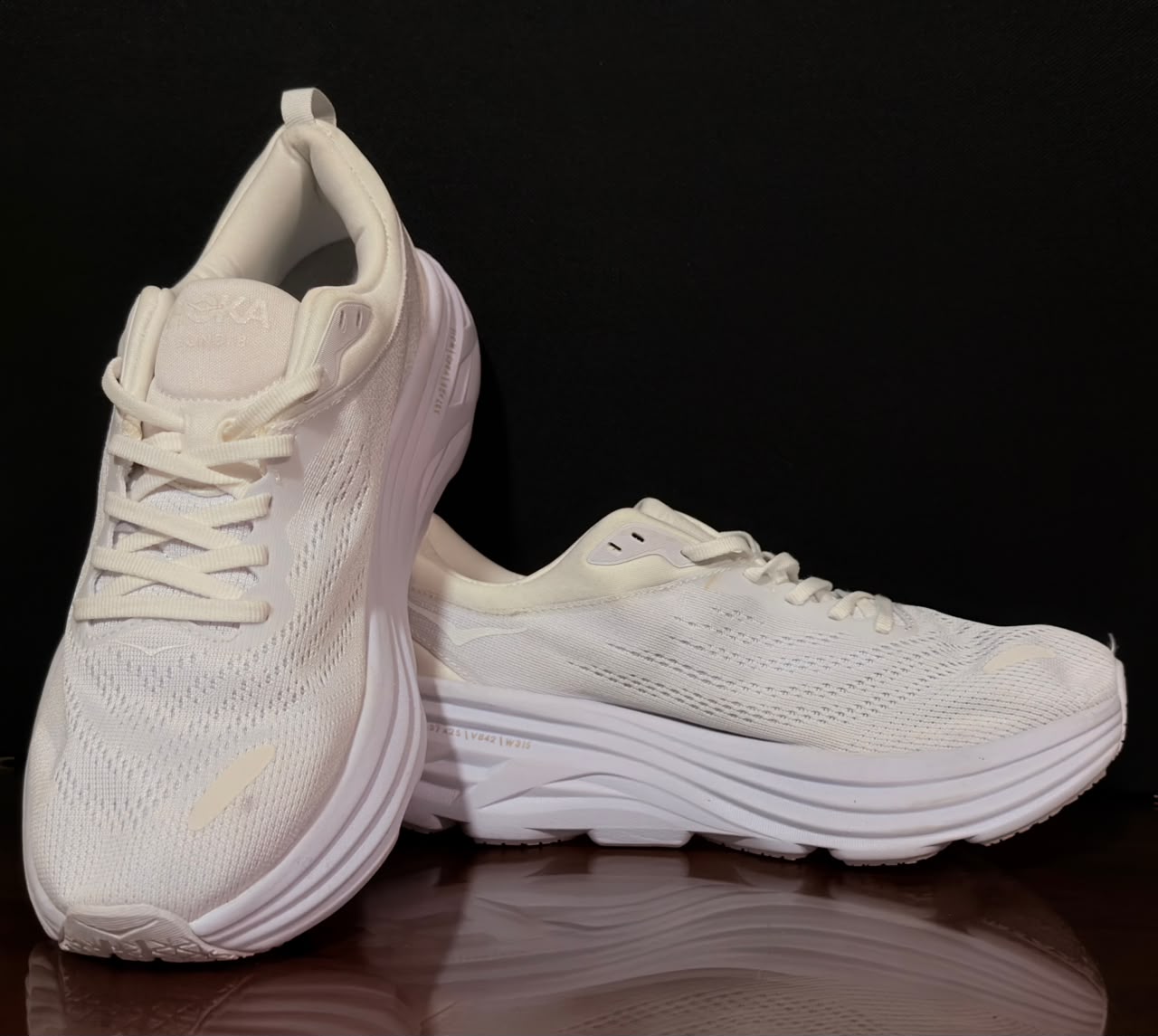 One one White Running
